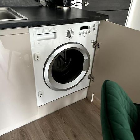 Luxury Oaks Suite, Free Private Parking, 2 Bed 2 Bathroom Apartment, Central Solihull Birmingham Exteriör bild