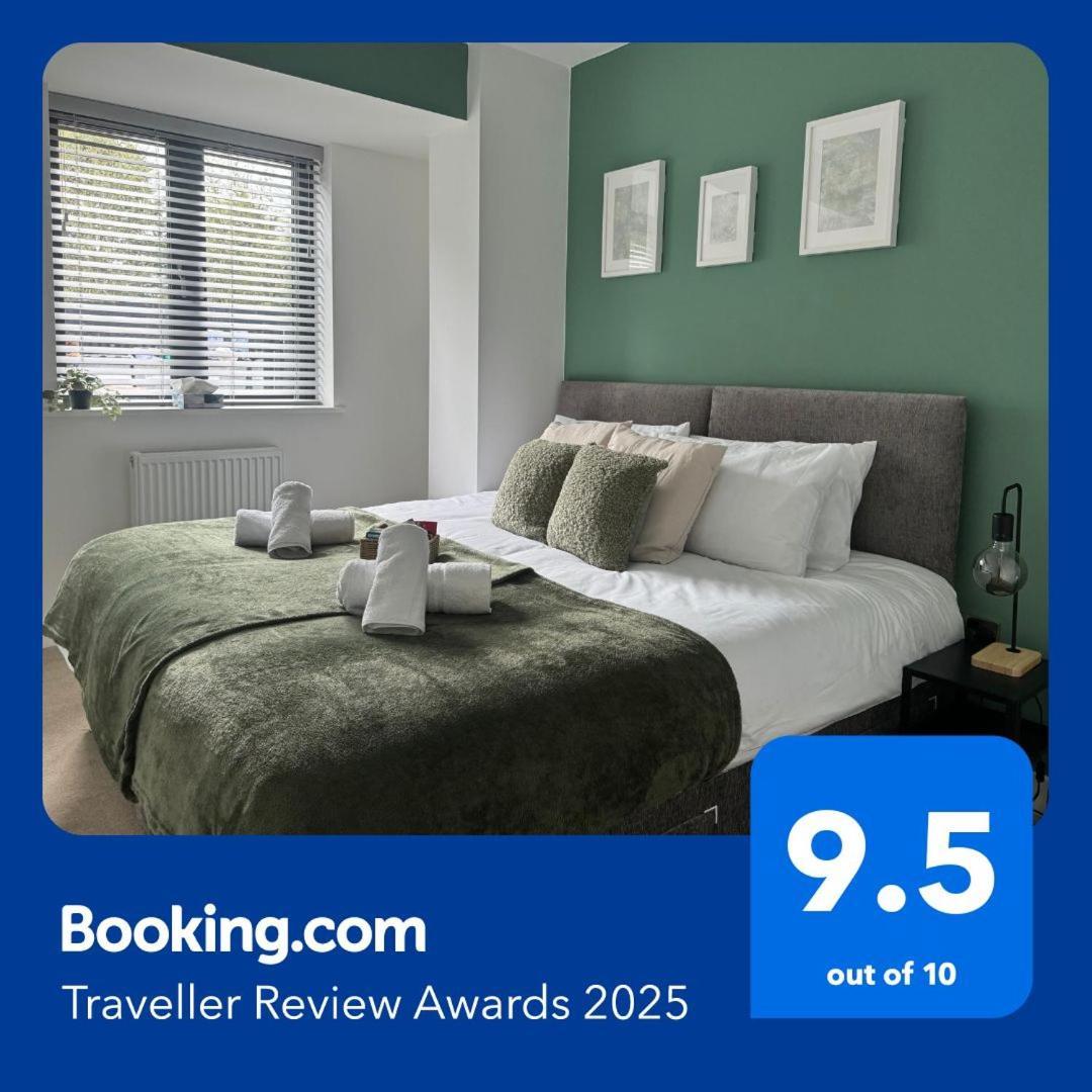 Luxury Oaks Suite, Free Private Parking, 2 Bed 2 Bathroom Apartment, Central Solihull Birmingham Exteriör bild